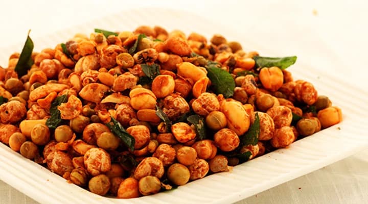 Vellanki Foods Navarathna Mixture — 250 g