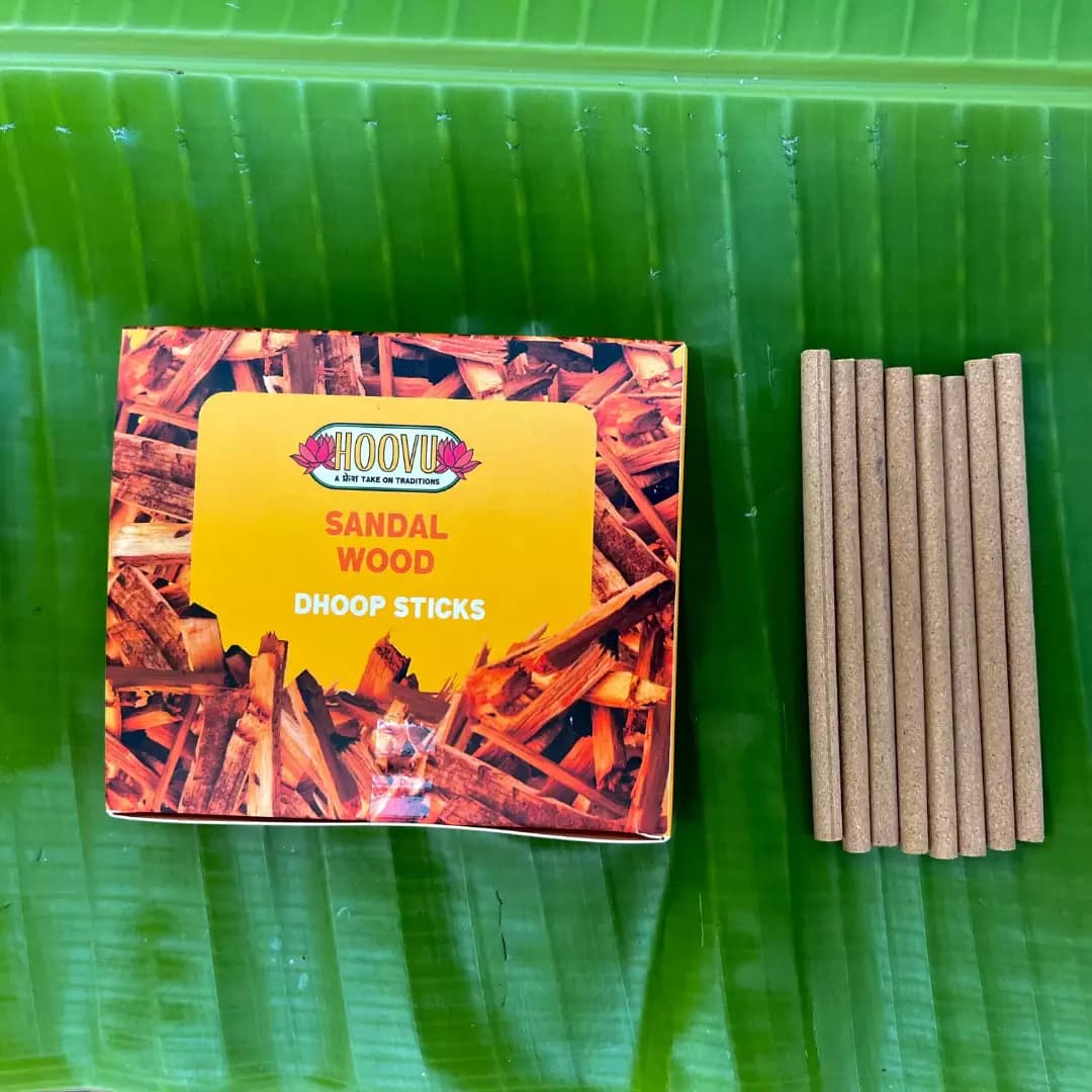 Hoovu Sandalwood Dhoop Sticks,90g-Main image