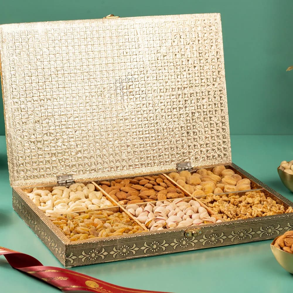 Dadus Mithai Vatika Dryfruit Box Option - 35 — 700 g